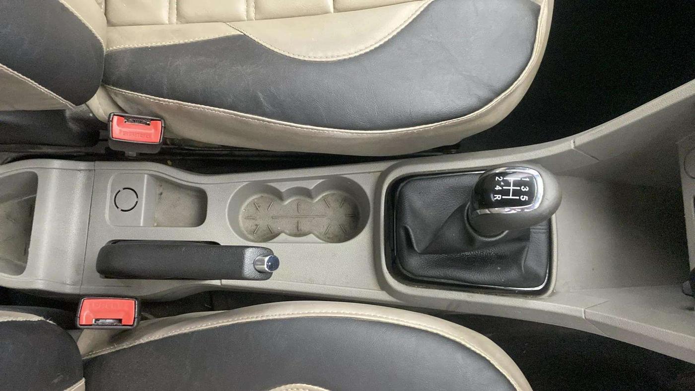 2018 Tata Tiago XZ PETROL, Petrol, Manual, 45,256 km, Gear Lever