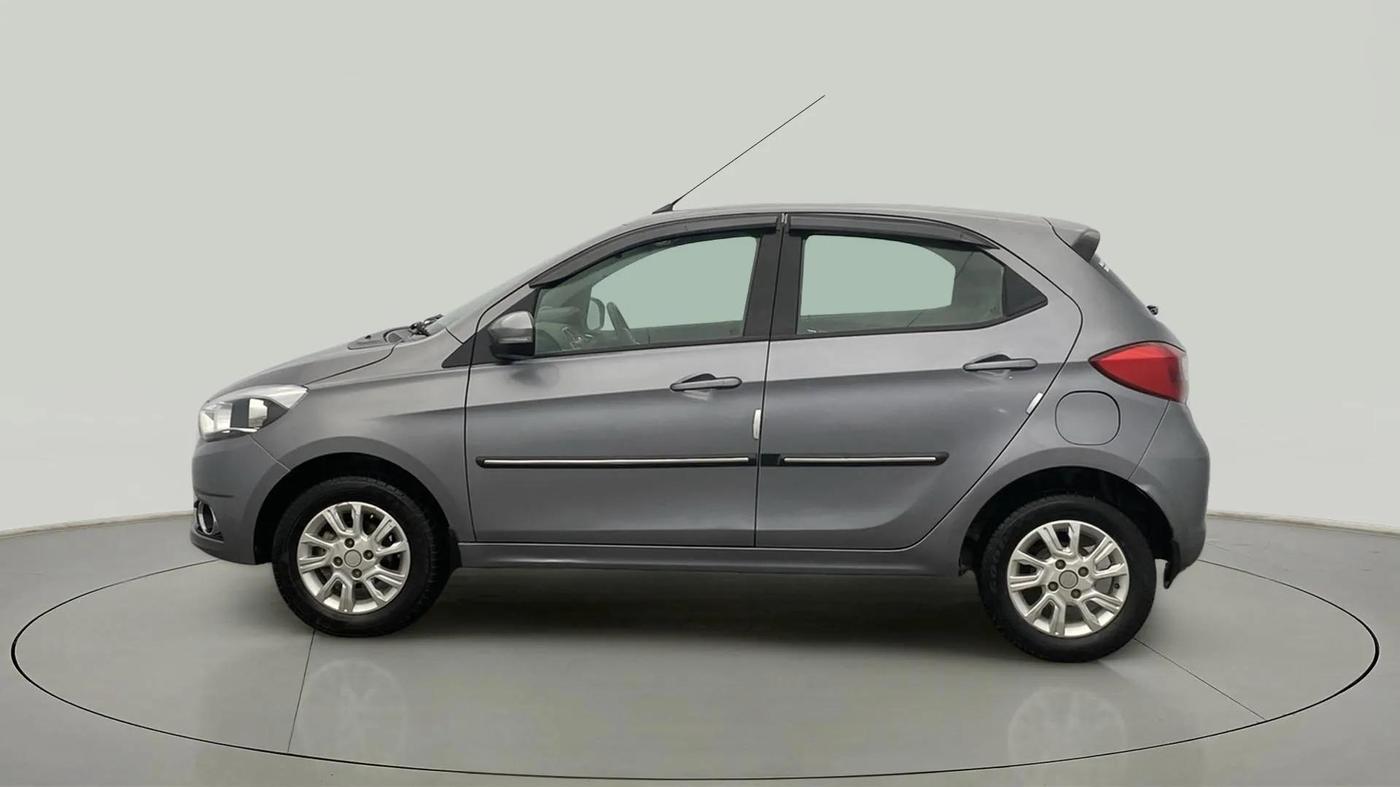 2018 Tata Tiago XZ PETROL, Petrol, Manual, 45,256 km, Left Side