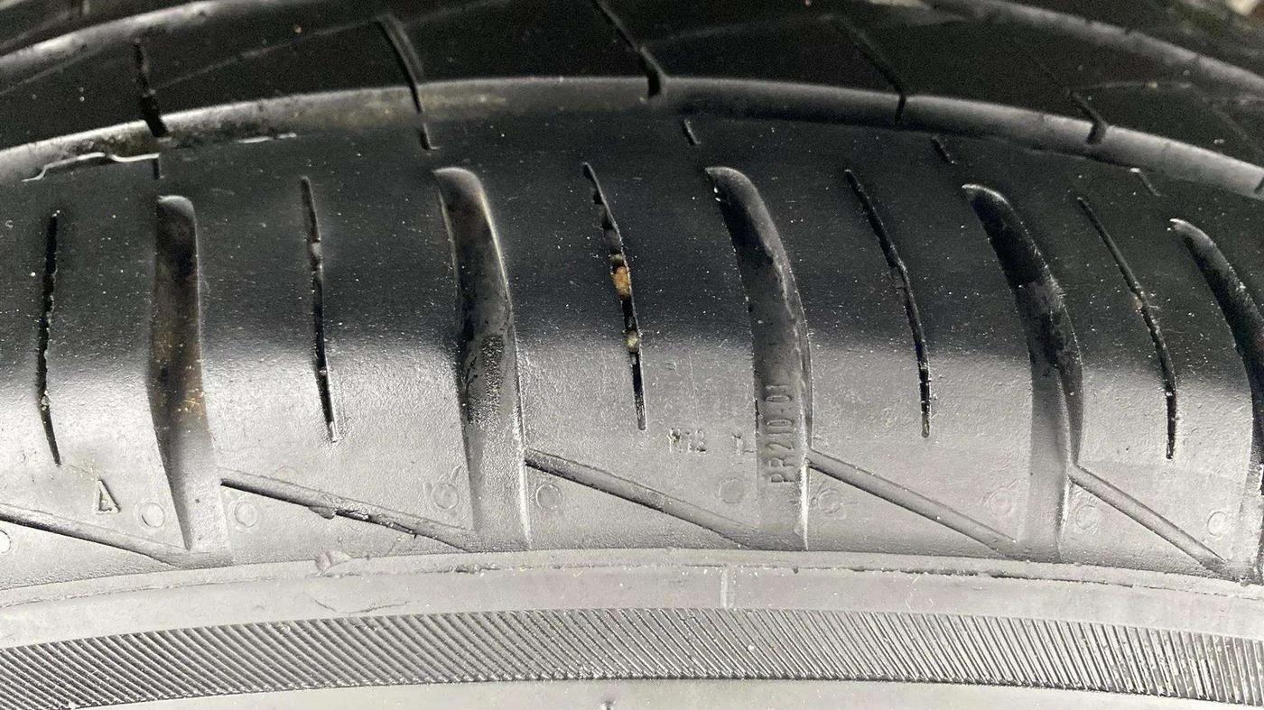 2018 Maruti Celerio ZXI AMT (O), Petrol, Automatic, 87,900 km, Left Rear Tyre Tread