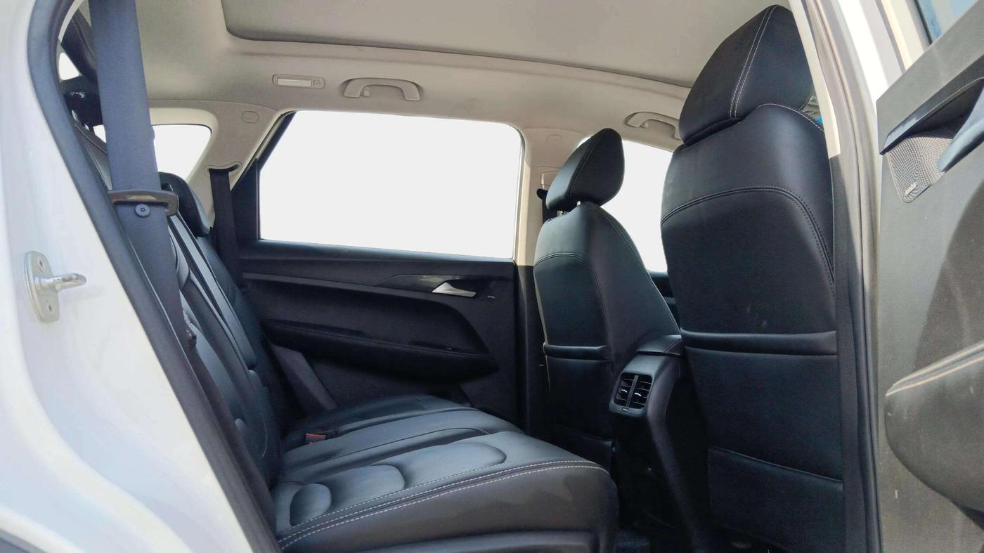 2020 MG HECTOR SHARP 1.5 DCT PETROL, Petrol, Automatic, 47,685 km, Right Side Rear Door Cabin
