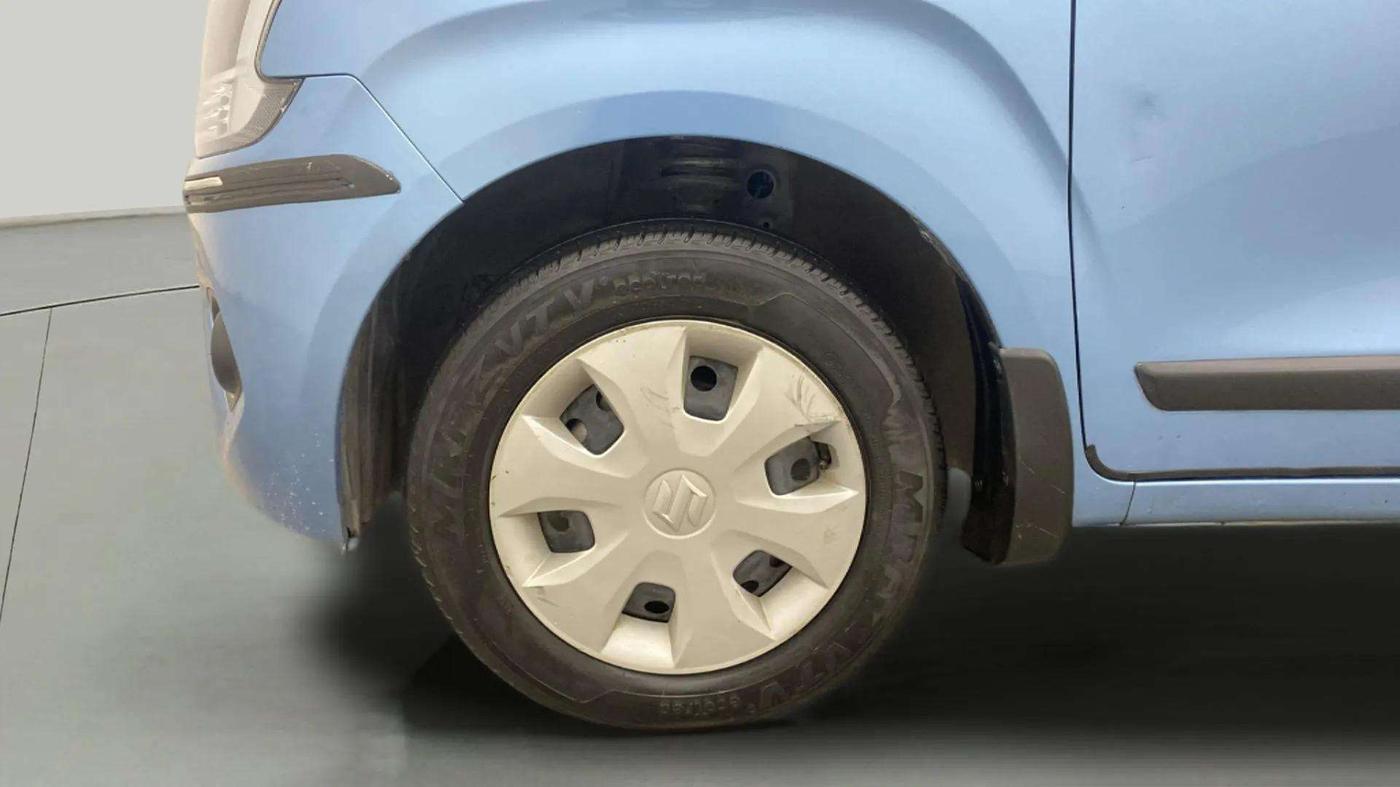 2022 Maruti New Wagon-R ZXI 1.2, Petrol, Manual, 50,512 km, Left Front Wheel