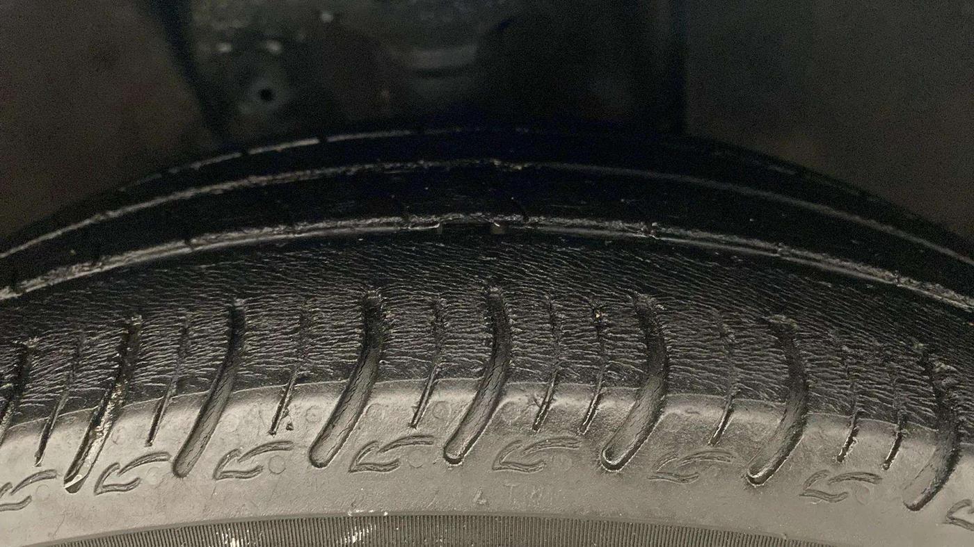 2022 Maruti New Wagon-R ZXI 1.2, Petrol, Manual, 50,512 km, Right Front Tyre Tread