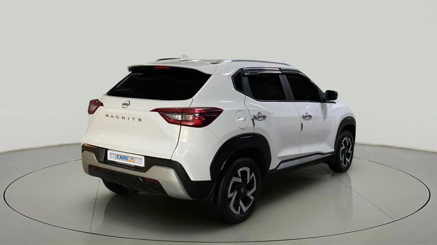 2023 Nissan MAGNITE XV MT, Petrol, Manual, 27,573 km, Right Back Diagonal