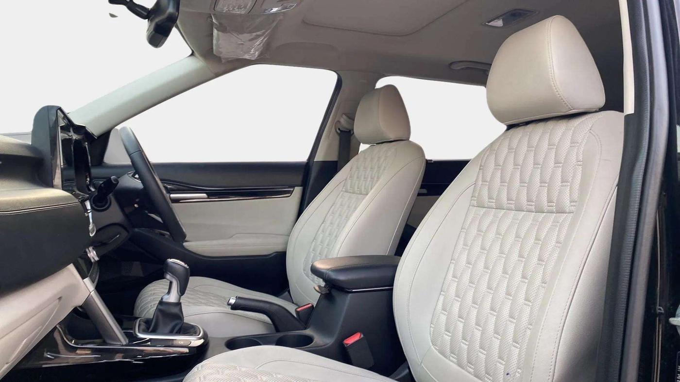 2023 KIA SELTOS HTX PETROL 1.5, Petrol, Manual, 5,718 km, Right Side Front Door Cabin