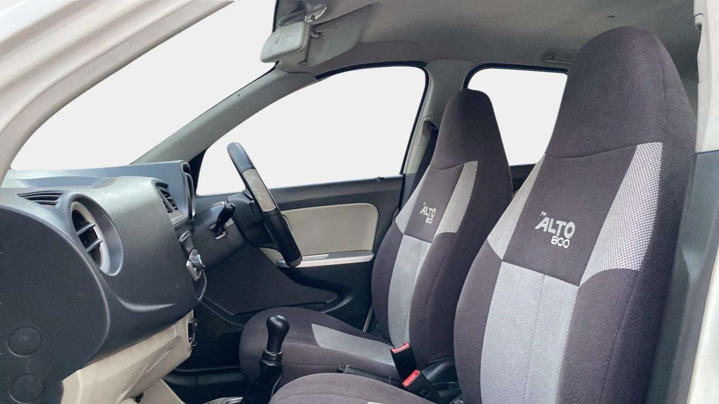 2015 Maruti Alto K10 VXI, Petrol, Manual, 33,079 km, Right Side Front Door Cabin