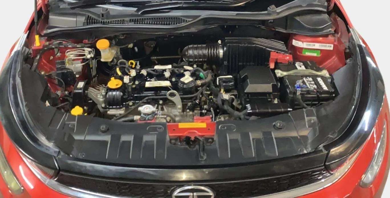 2021 Tata ALTROZ XZ PETROL, Petrol, Manual, 16,480 km, Open Bonet
