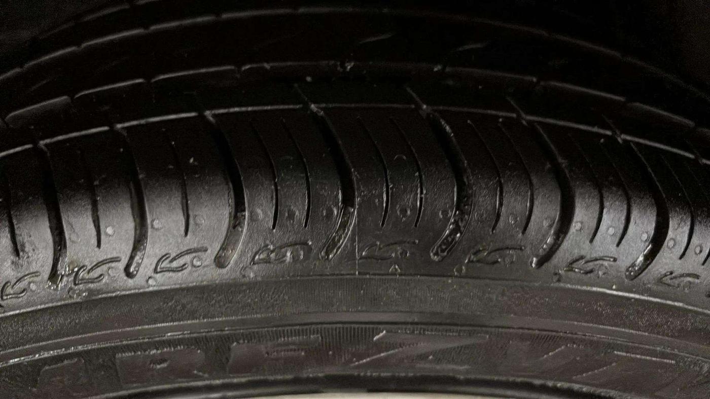 2018 Maruti IGNIS DELTA 1.2, Petrol, Manual, 17,228 km, Left Rear Tyre Tread