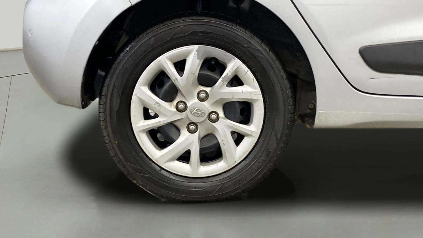 2019 Hyundai Grand i10 SPORTZ 1.2 KAPPA VTVT, Petrol, Manual, 58,584 km, Right Rear Wheel