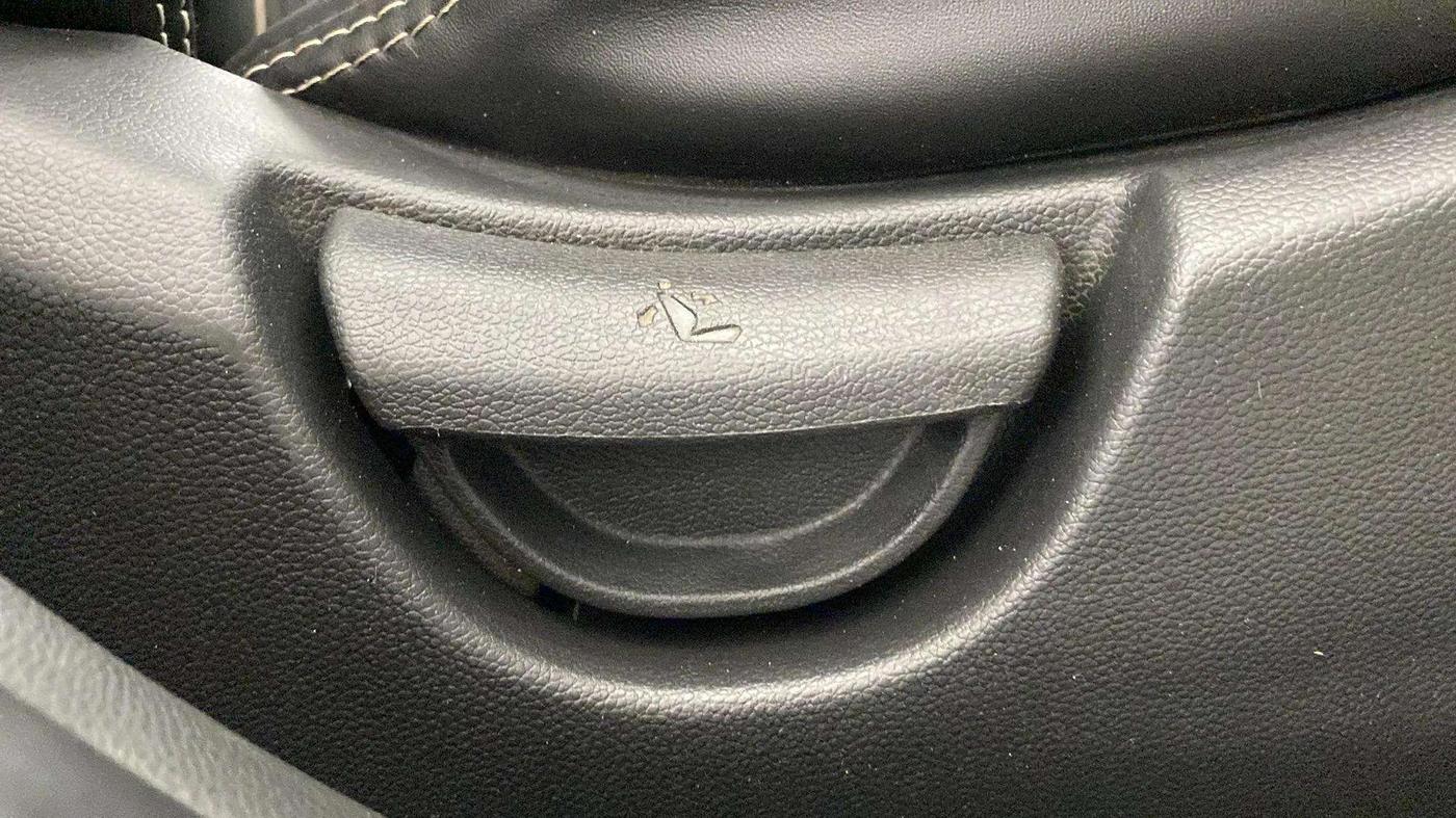 2019 Hyundai Grand i10 SPORTZ 1.2 KAPPA VTVT, Petrol, Manual, 58,584 km, Driver Side Adjustment Panel