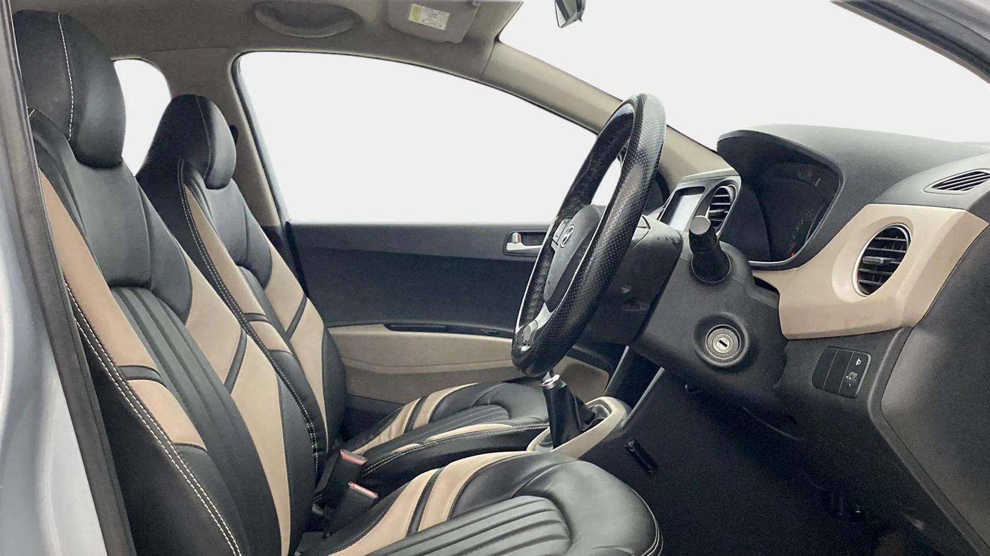 2019 Hyundai Grand i10 SPORTZ 1.2 KAPPA VTVT, Petrol, Manual, 58,584 km, Right Side Front Door Cabin