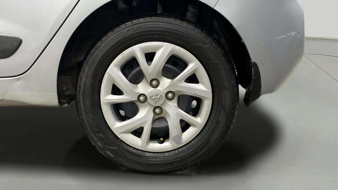 2019 Hyundai Grand i10 SPORTZ 1.2 KAPPA VTVT, Petrol, Manual, 58,584 km, Left Rear Wheel
