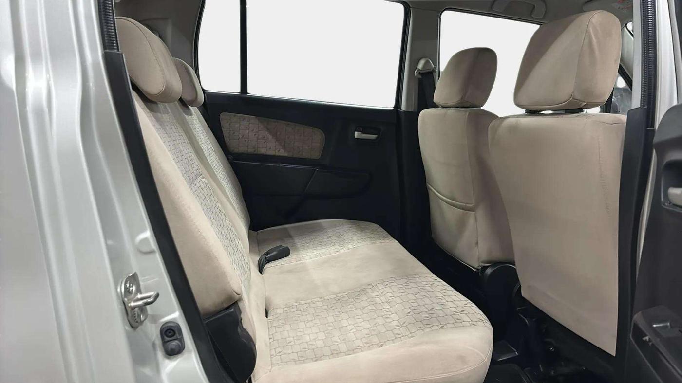 2017 Maruti Wagon R 1.0 VXI + (O) AMT, Petrol, Automatic, 21,205 km, Right Side Rear Door Cabin