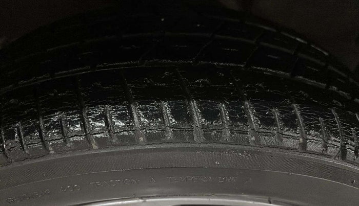 2017 Maruti Wagon R 1.0 VXI + (O) AMT, Petrol, Automatic, 19,892 km, Right Front Tyre Tread