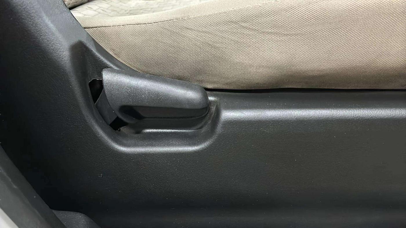 2017 Maruti Wagon R 1.0 VXI + (O) AMT, Petrol, Automatic, 21,205 km, Driver Side Adjustment Panel