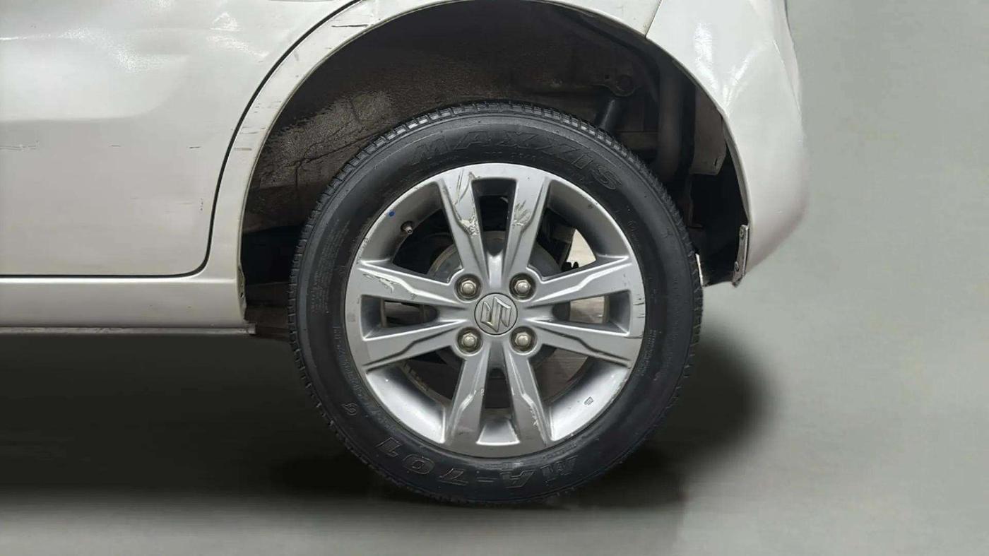 2017 Maruti Wagon R 1.0 VXI + (O) AMT, Petrol, Automatic, 21,205 km, Left Rear Wheel
