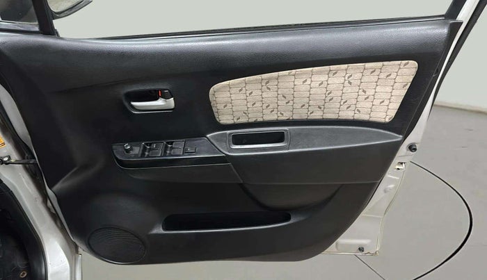 2017 Maruti Wagon R 1.0 VXI + (O) AMT, Petrol, Automatic, 19,892 km, Driver Side Door Panels Control