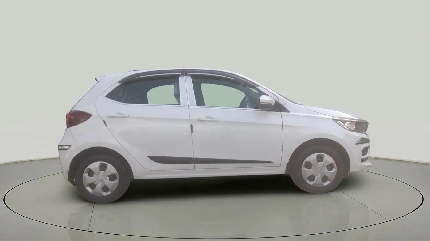 2020 Tata Tiago XT PETROL, Petrol, Manual, 63,142 km, Right Side View