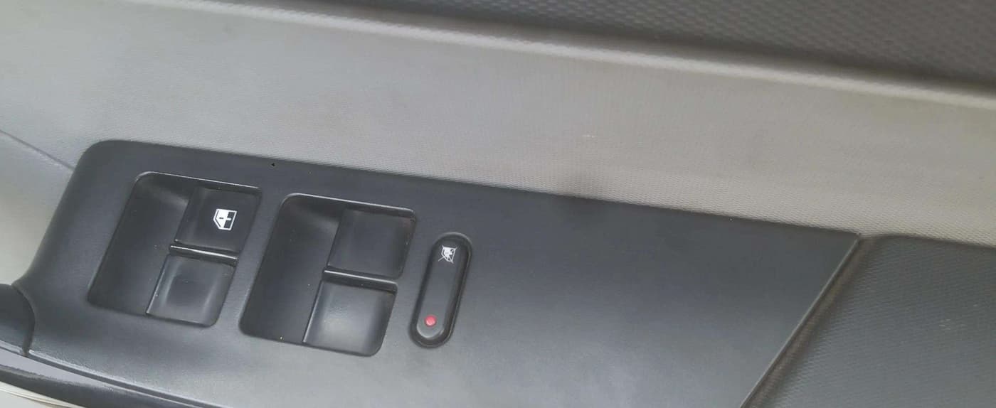 2020 Tata Tiago XT PETROL, Petrol, Manual, 63,142 km, Driver Side Door Panels Control