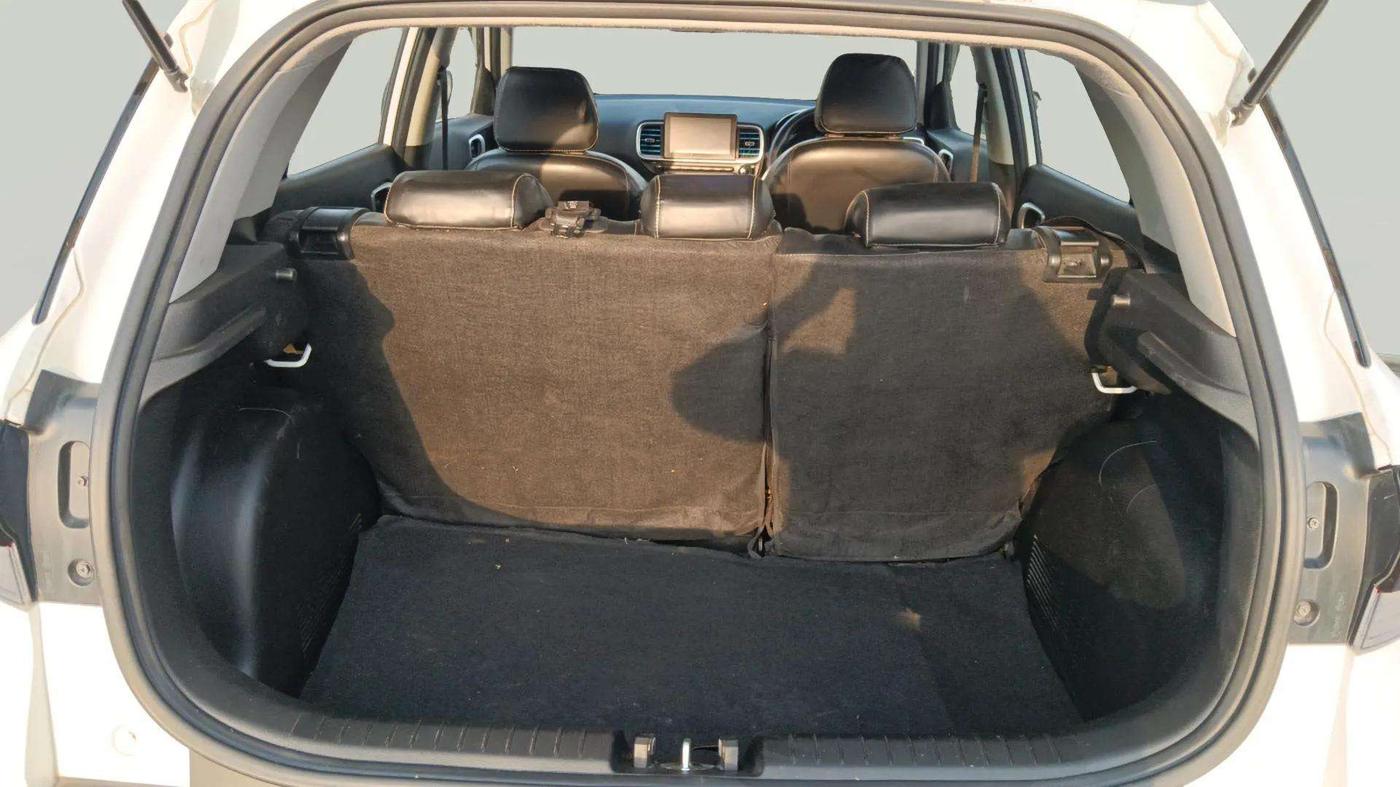 2023 Hyundai VENUE S 1.2, Petrol, Manual, 24,426 km, Boot Open Zoomed View