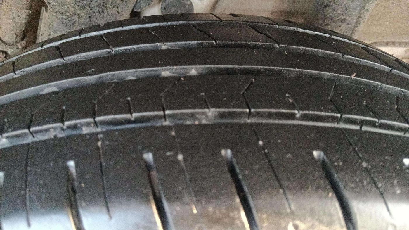 2023 Hyundai VENUE S 1.2, Petrol, Manual, 24,426 km, Left Rear Tyre Tread