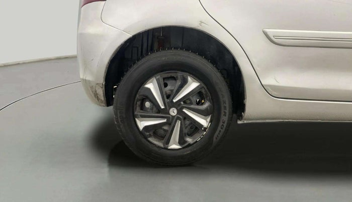 2016 Maruti Swift VXI, Petrol, Manual, 59,142 km, Right Rear Wheel