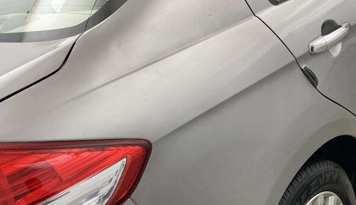 2018 Maruti Ciaz DELTA AT 1.5 SHVS PETROL, Petrol, Automatic, 46,433 km, Right quarter panel - Slightly dented