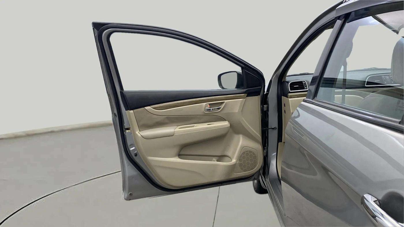 2018 Maruti Ciaz DELTA AT 1.5 SHVS PETROL, Petrol, Automatic, 46,433 km, LHS Front Door