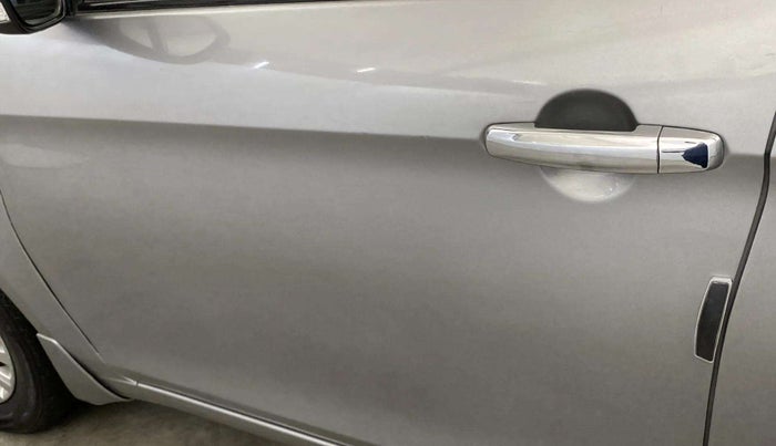 2018 Maruti Ciaz DELTA AT 1.5 SHVS PETROL, Petrol, Automatic, 46,433 km, Front passenger door - Minor scratches