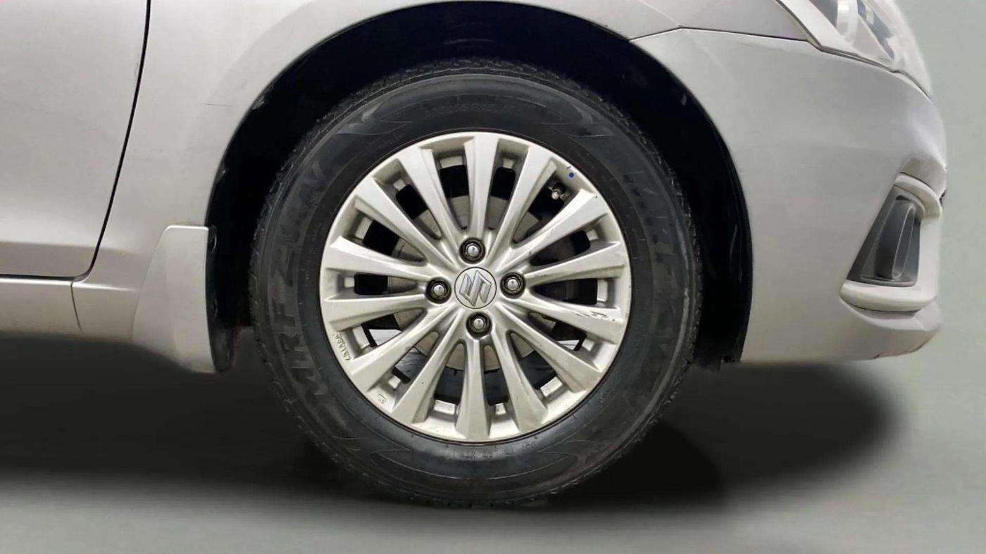 2018 Maruti Ciaz DELTA AT 1.5 SHVS PETROL, Petrol, Automatic, 46,433 km, Right Front Wheel