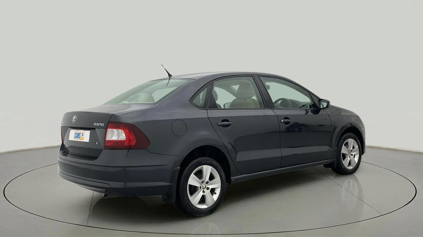 2018 Skoda Rapid AMBITION 1.6 MPI MT, Petrol, Manual, 26,301 km, Right Back Diagonal