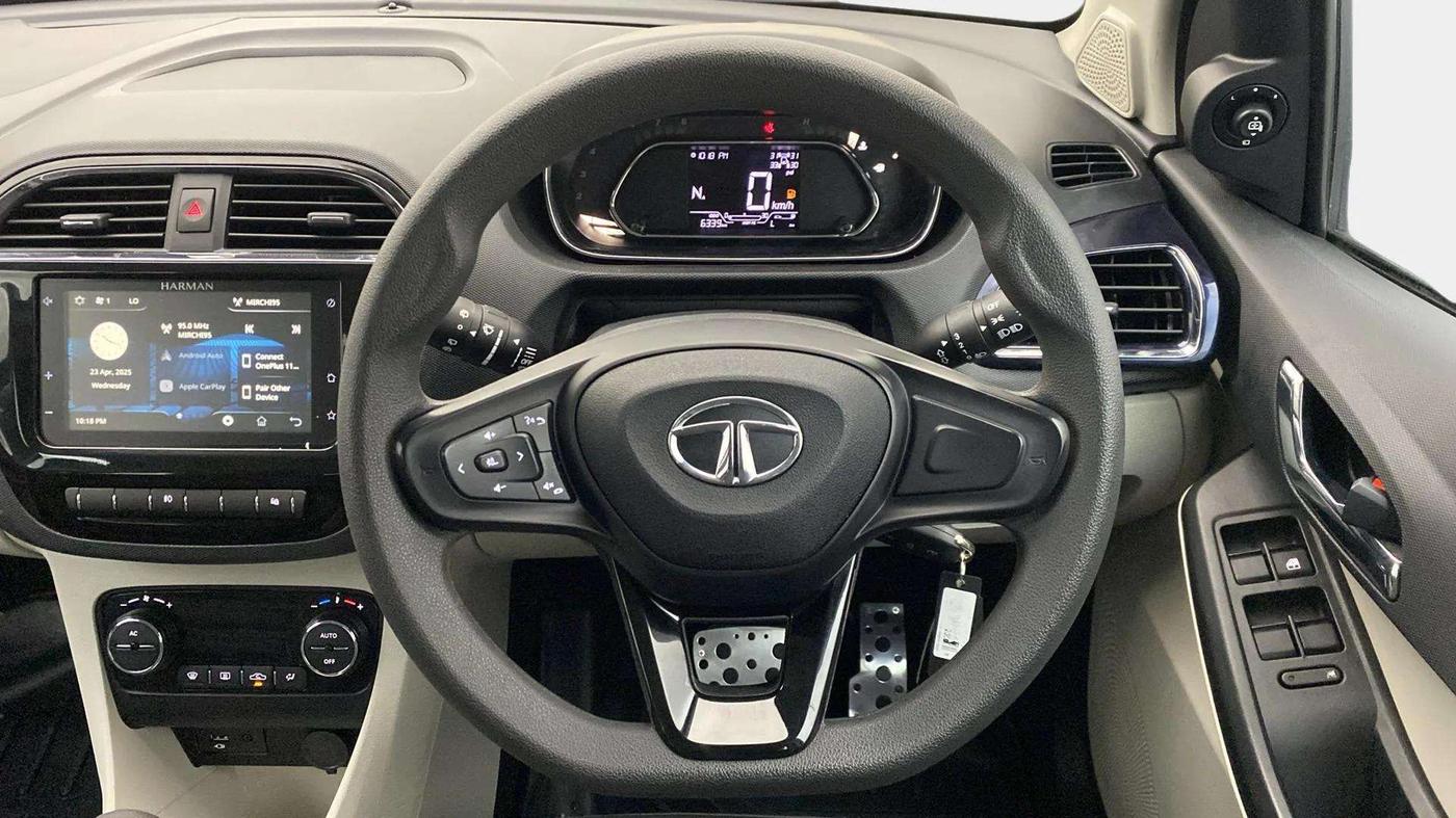 2023 Tata Tiago XZA PLUS PETROL, Petrol, Automatic, 6,471 km, Steering Wheel Close Up