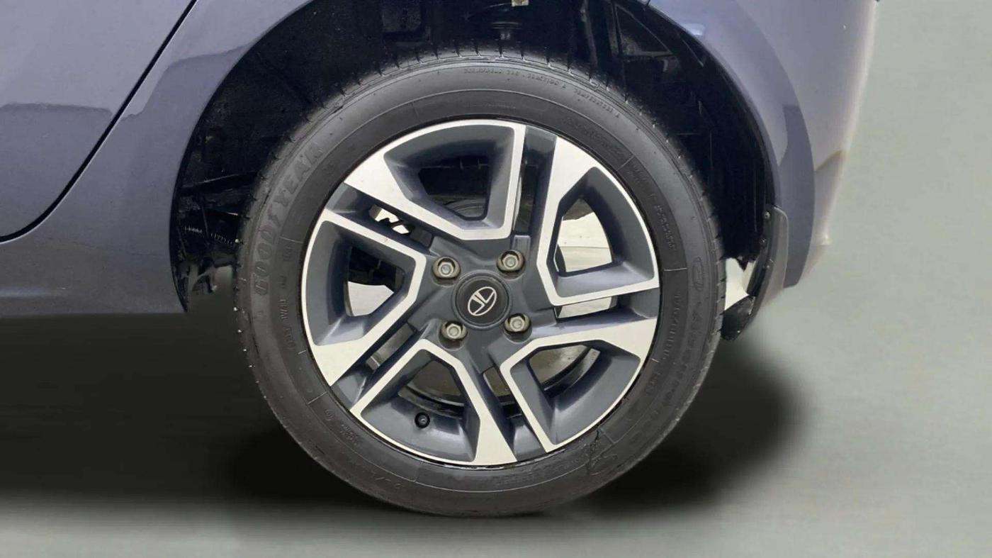 2023 Tata Tiago XZA PLUS PETROL, Petrol, Automatic, 6,471 km, Left Rear Wheel
