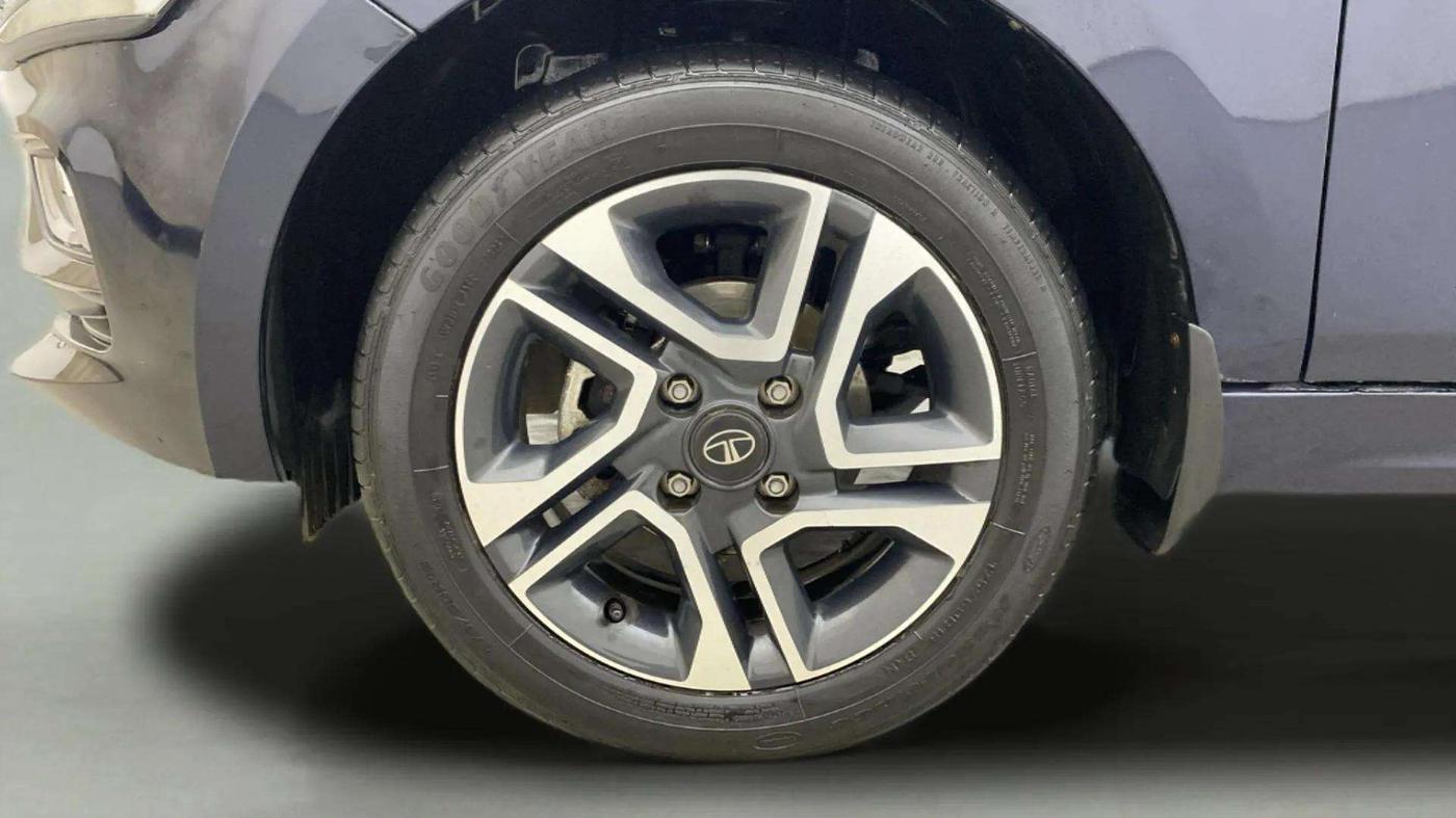 2023 Tata Tiago XZA PLUS PETROL, Petrol, Automatic, 6,471 km, Left Front Wheel