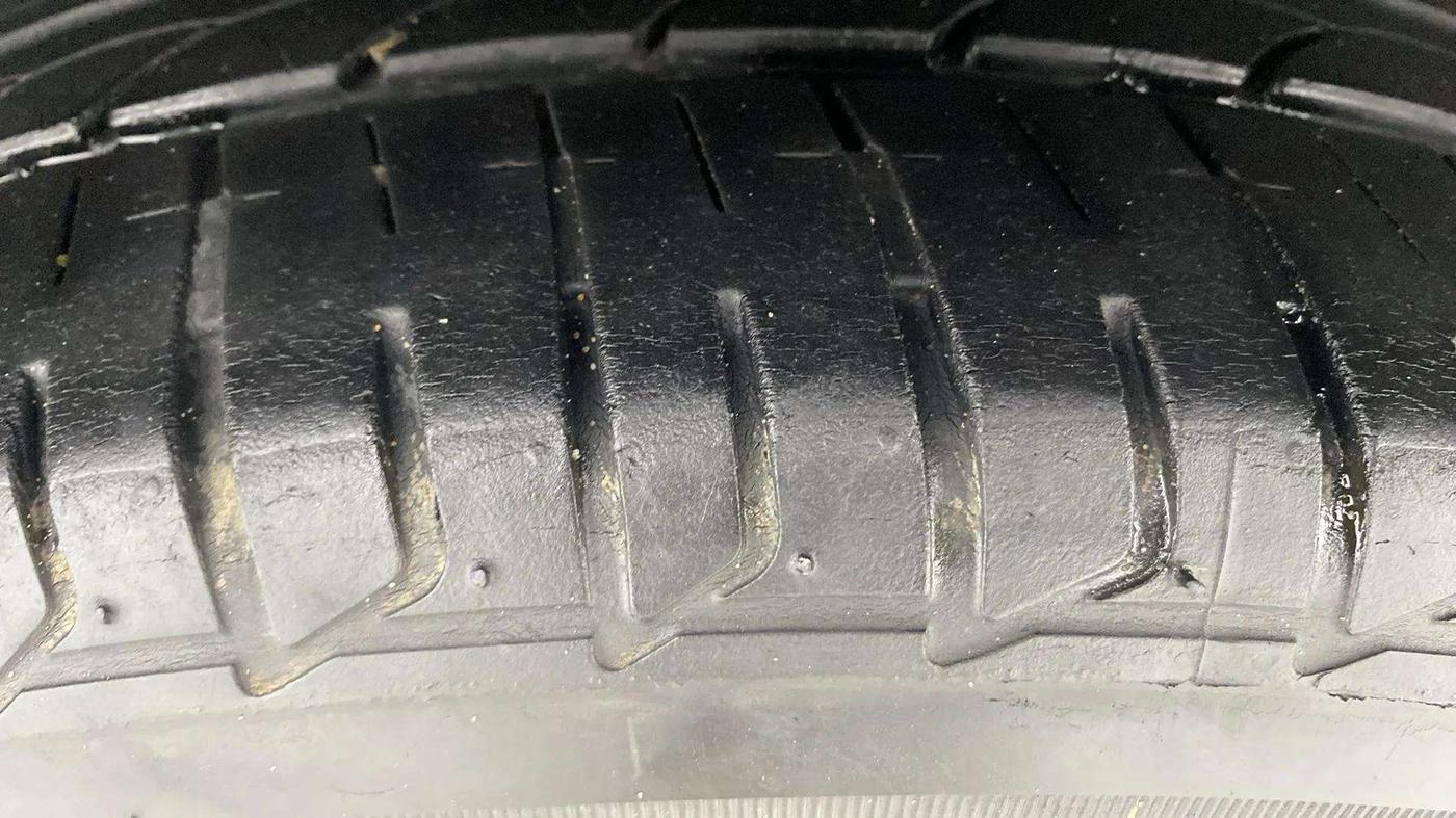 2019 Hyundai Verna 1.6 VTVT SX, Petrol, Manual, 64,292 km, Right Rear Tyre Tread