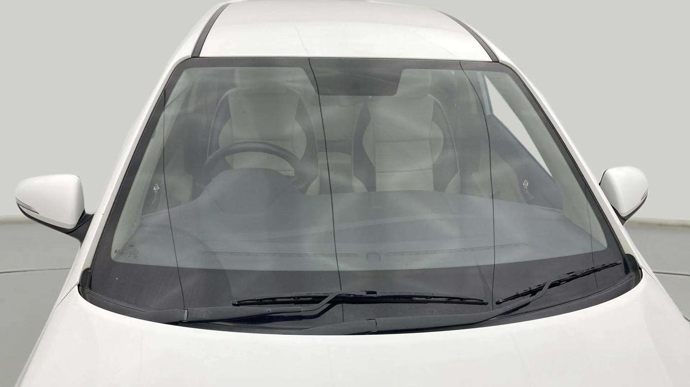 2019 Hyundai Verna 1.6 VTVT SX, Petrol, Manual, 64,292 km, Front Windshield