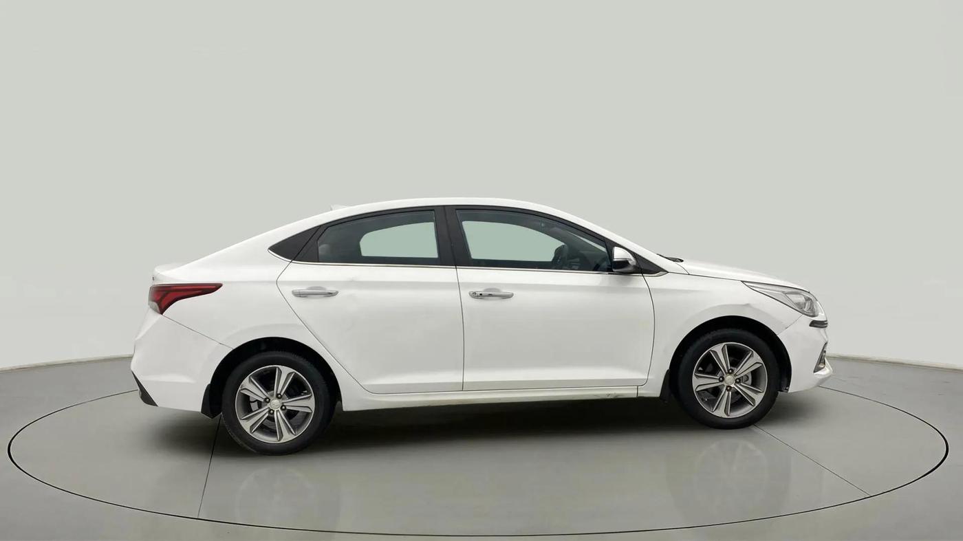 2019 Hyundai Verna 1.6 VTVT SX, Petrol, Manual, 64,292 km, Right Side View