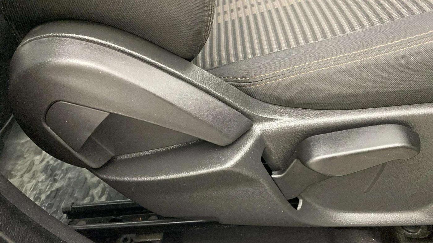 2018 Ford FREESTYLE TITANIUM 1.2 PETROL, Petrol, Manual, 14,476 km, Driver Side Adjustment Panel
