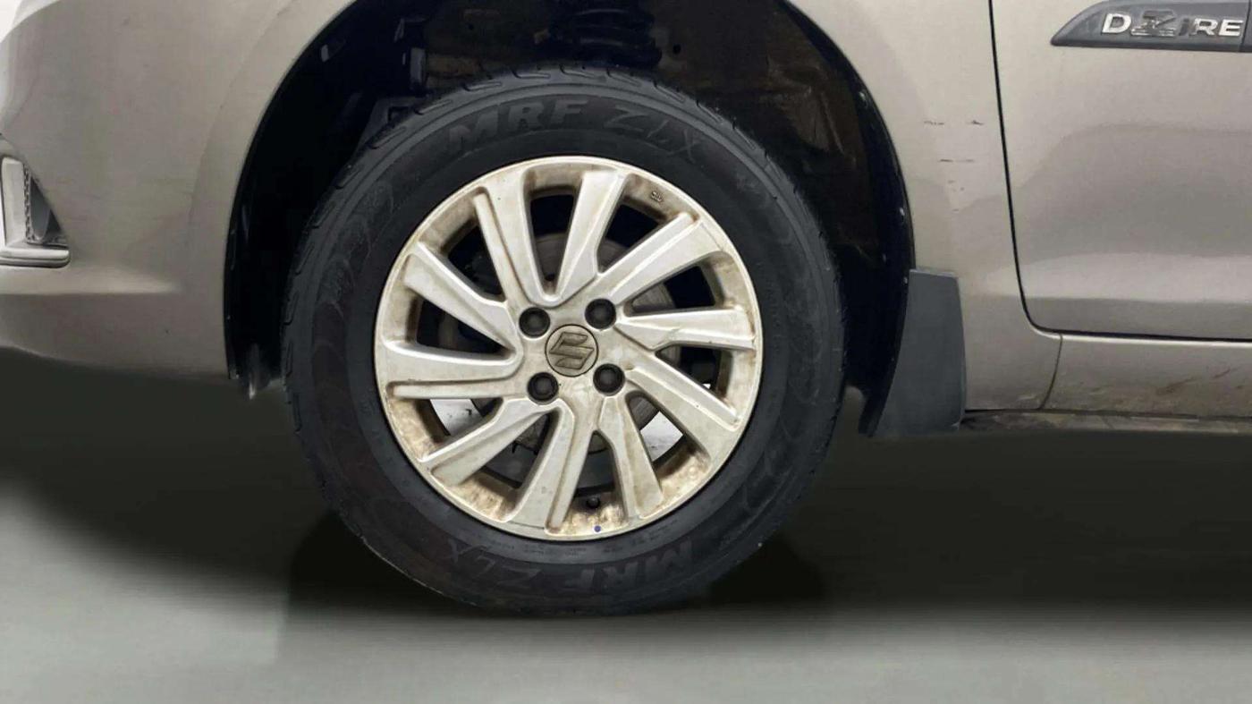 2016 Maruti Swift Dzire ZXI, Petrol, Manual, 74,069 km, Left Front Wheel