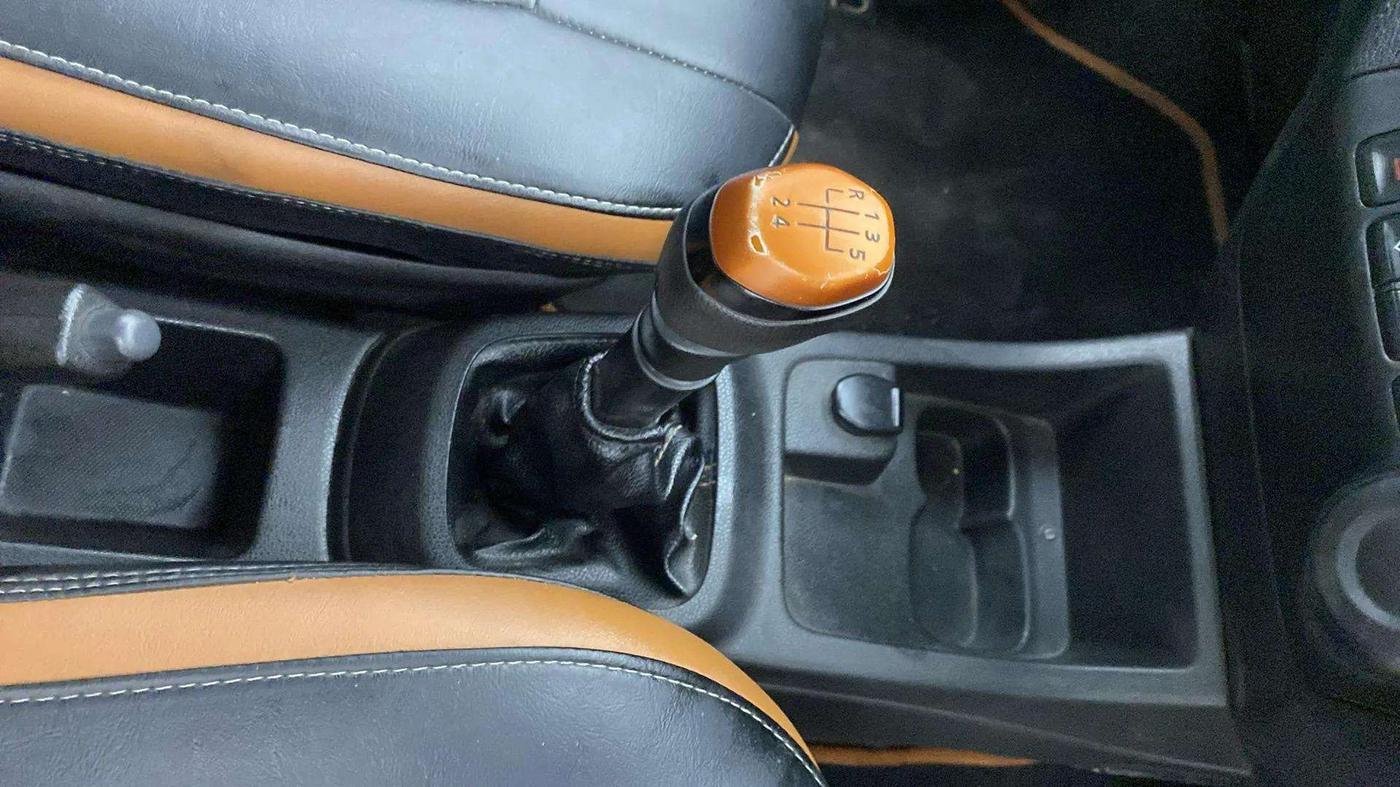 2018 Renault Kwid CLIMBER 1.0, Petrol, Manual, 79,975 km, Gear Lever