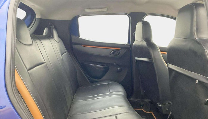 2018 Renault Kwid CLIMBER 1.0, Petrol, Manual, 79,655 km, Right Side Rear Door Cabin