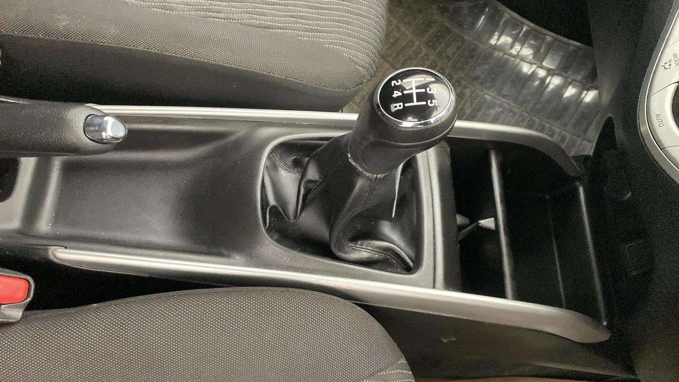 2018 Maruti Baleno DELTA PETROL 1.2, Petrol, Manual, 11,100 km, Gear Lever