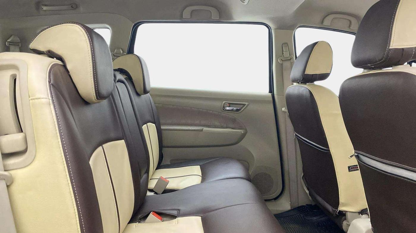 2014 Maruti Ertiga ZXI, Petrol, Manual, 39,672 km, Right Side Rear Door Cabin