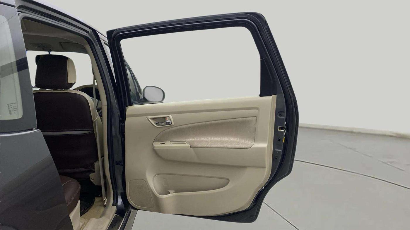 2014 Maruti Ertiga ZXI, Petrol, Manual, 39,672 km, RHS Rear Door