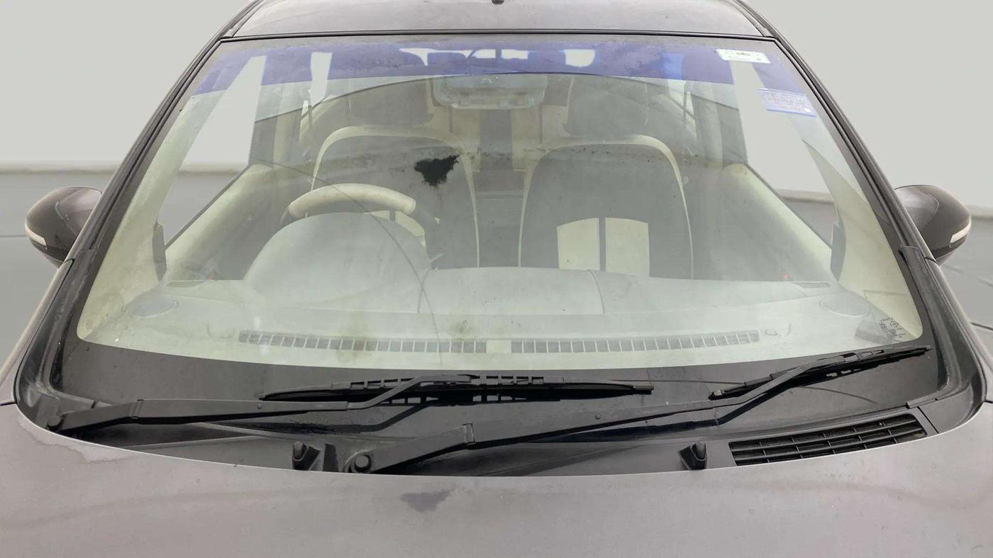 2014 Maruti Ertiga ZXI, Petrol, Manual, 39,672 km, Front Windshield