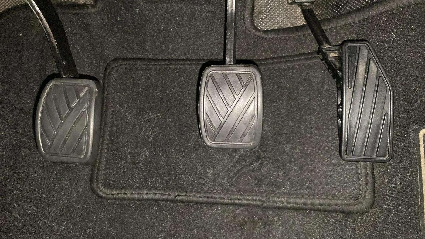 2016 Maruti Baleno DELTA PETROL 1.2, Petrol, Manual, 41,930 km, Pedals
