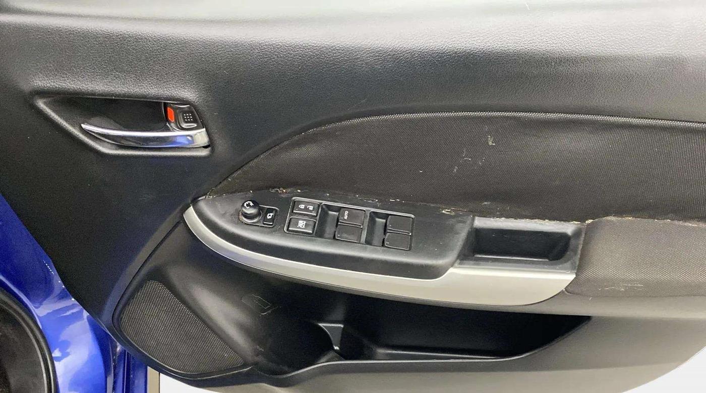 2016 Maruti Baleno DELTA PETROL 1.2, Petrol, Manual, 41,930 km, Driver Side Door Panels Control