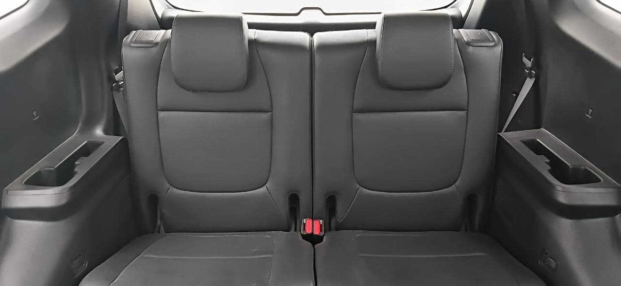 2023 KIA CARENS  PREMIUM 1.5 TURBO PETROL IMT 7 STR, Petrol, Manual, 7,942 km, Third Seat Row ( optional )