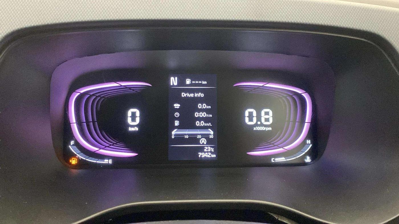 2023 KIA CARENS  PREMIUM 1.5 TURBO PETROL IMT 7 STR, Petrol, Manual, 7,942 km, Odometer Image