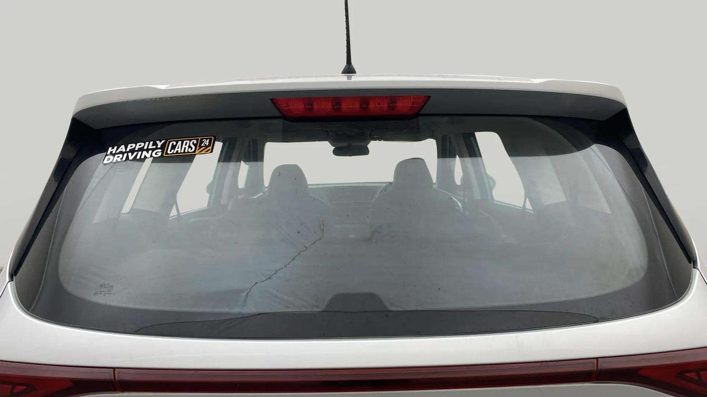 2023 KIA CARENS  PREMIUM 1.5 TURBO PETROL IMT 7 STR, Petrol, Manual, 7,942 km, Rear Windshield