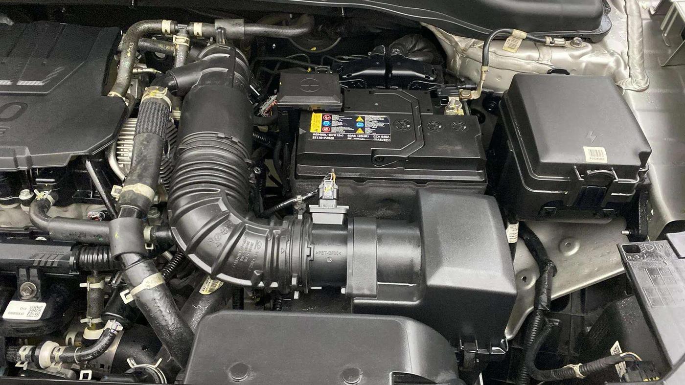 2023 KIA CARENS  PREMIUM 1.5 TURBO PETROL IMT 7 STR, Petrol, Manual, 7,942 km, Engine View - Left